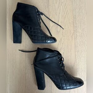Chanel Quilted Leather Cap-Toe Ankle Booties, black, size EU39.5/US9.5